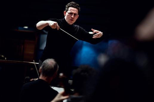 Fremtidens dirigent - Magnus Larssons debutkoncert - NY DATO